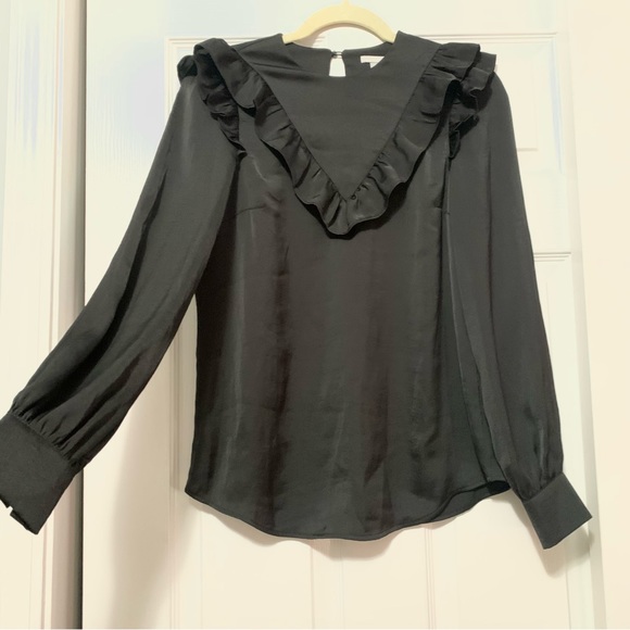 ♣️ (Make an Offer!) • H&M Ruffle Trim Satin Blouse - Picture 7 of 11